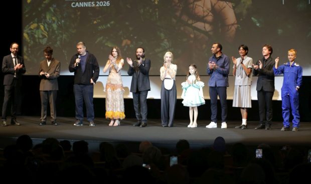 „Jurnalul unei cameriste” de Radu Jude, aplaudat la Cannes, va putea fi văzut în curând la TIFF și în cinematografele românești
