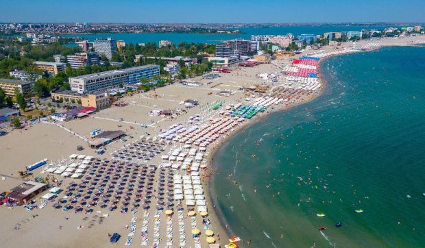A început programul „Litoralul pentru toţi” 2026. Cât costă o noapte de cazare în Eforie, Mamaia, Venus sau Costinești