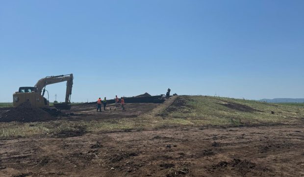 Descoperire arheologică de excepție: mormânt din Epoca Bronzului găsit la șantierul pasajului suprateran din Băicoi