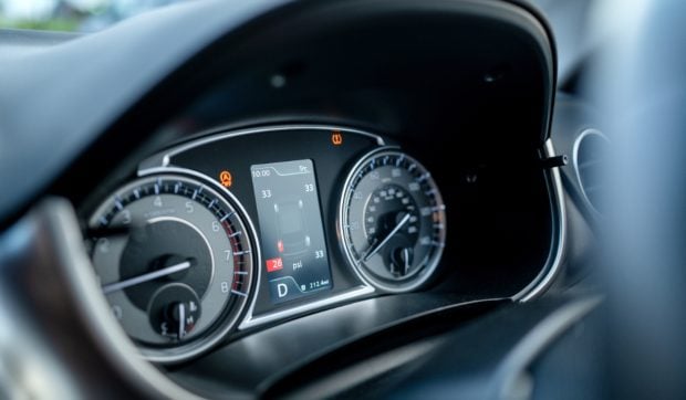 Ce înseamnă luminile din bordul mașinii tale. Avertismentul unui mecanic auto: „Fiecare trebuie luată în serios”