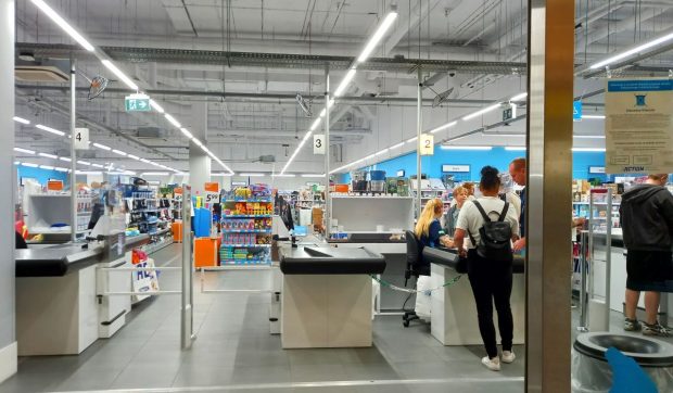 Lanțul Action, care vinde 1.500 de produse cu 5 lei, deschide un magazin de 793 de metri pătrați în Aurora Retail Park din Bacău