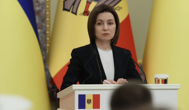 Maia Sandu acuză Rusia că este „un pericol pentru toți” după prăbușirea dronei pe blocul din Galați: „Trebuie oprită”