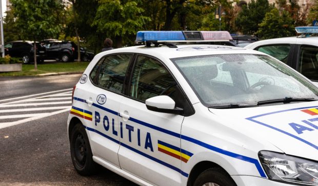 Incident violent în Iulius Mall Timișoara: o tânără înjunghiată de fostul iubit, agresorul imobilizat de paznic
