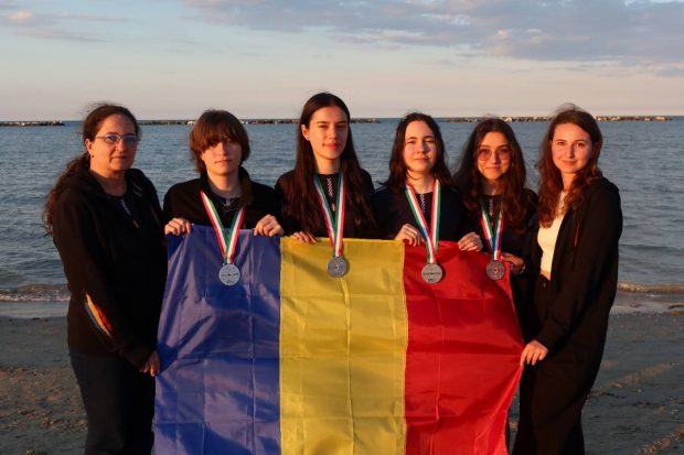 România strălucește la Olimpiada Europeană de Informatică pentru Fete 2026 cu patru medalii importante