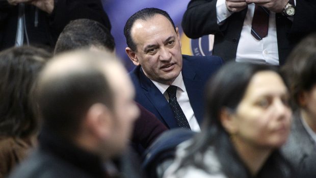 Avocatul care cerea 21.000 de euro pentru intervenții la vârful DIICOT, trimis definitiv la pușcărie. Mihai Costea nu-și mai recunoștea vocea din înregistrări, nici propriul scris