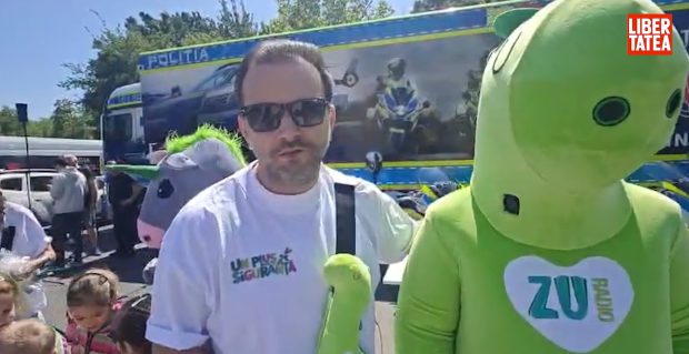 Campania „Un pluș de siguranță” aduce zâmbete și responsabilitate la Arcul de Triumf