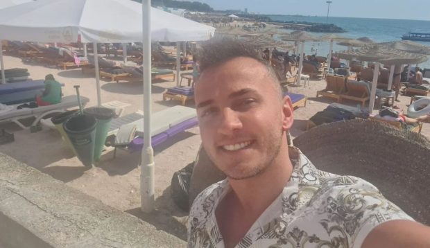 Imagine Stire Cu cât a închiriat Mihai Trăistariu garsonierele de la mare în minivacanța de Rusalii: „Am totul ocupat” | 2review.ro