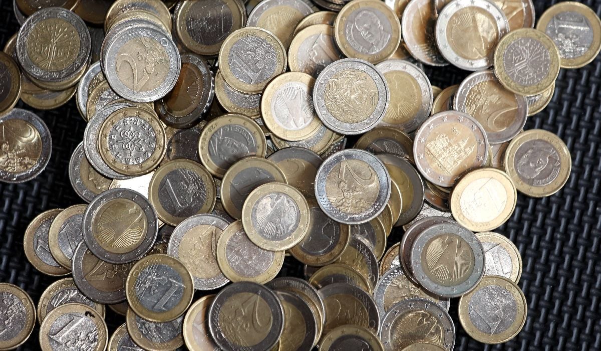 Poza pentru articolul Ai acasă monede de 2 euro? Unele dintre ele pot valora până la 3.000 de euro