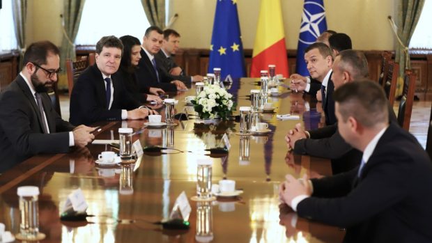 Consultările de la Cotroceni nu au clarificat viitorul guvernului, iar varianta Delia Velculescu premier rămâne incertă