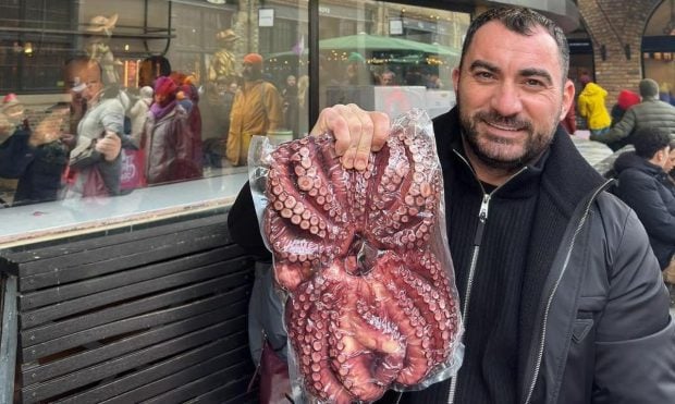 Imagine Stire Ce încasări a avut Pescobar la Londra: „Închid trei restaurante! Oare eu chiar nu am avut bani de chirie?” | 2review.ro