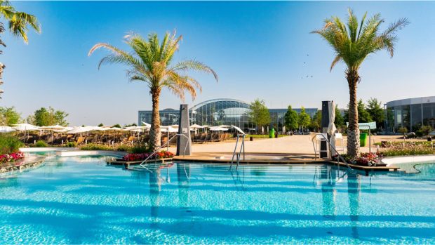 Therme București inaugurează cel mai amplu festival estival pe plajă urbană din Europa