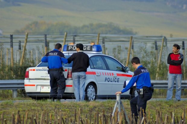 Un ucrainean a fost împins de colegul lui în fața trenului și a murit, în Elveția