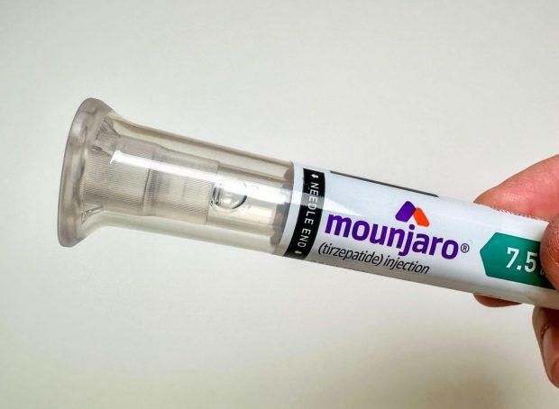 Capsule contrafăcute pentru slăbit vândute sub numele Mounjaro, avertizează Eli Lilly România