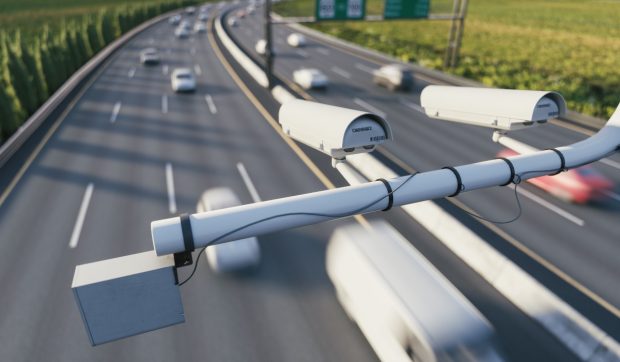 25.840 de amenzi de viteză anulate, șoferii primesc banii înapoi. Un radar a fost montat greșit pe autostrada A7 din Spania