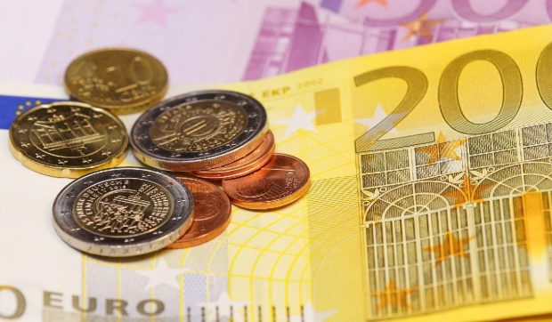 Criză de muncitori calificaţi în Serbia, deşi salariile pentru începători depăşesc 1.500 de euro