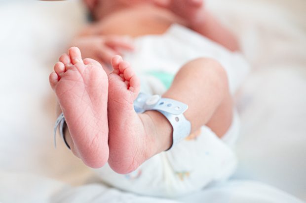 Ce spune Maternitatea Polizu în cazul bebelușului despre care părinții au acuzat că a fost lăsat să moară