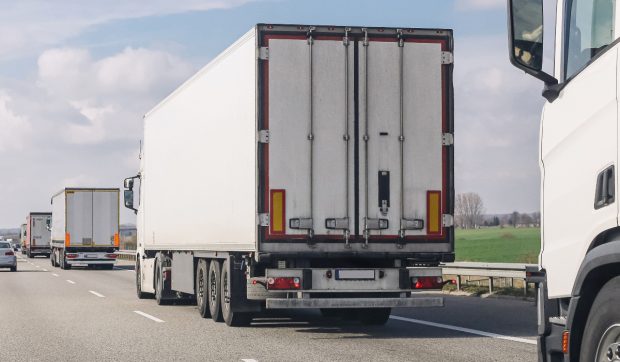 Șofer român condamnat la 8 ani de închisoare și amendă de 1.000.000 de euro. I s-au promis 3.000 de euro ca să ducă marfă din Spania în Germania