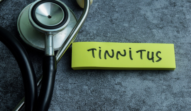 Tinitusul – sunetele invizibile care pot afecta calitatea vieții