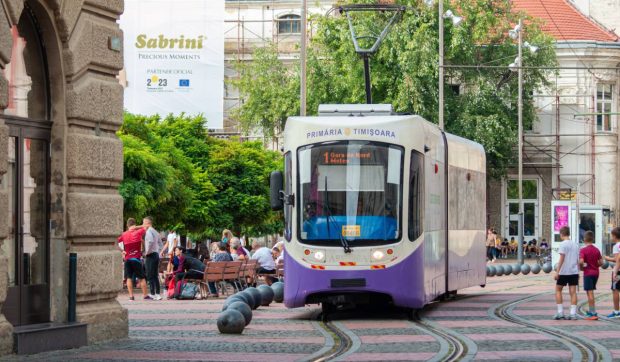 Timișoara implementează un sistem avansat de supraveghere AI în mijloacele de transport în comun
