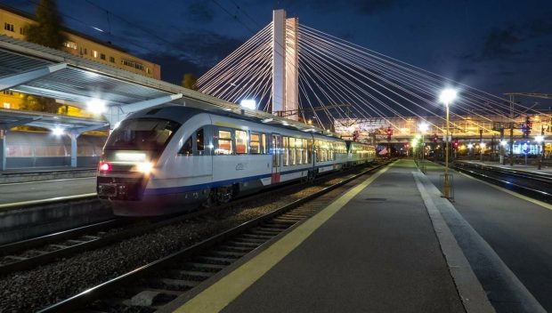 Trenuri directe de vară din București către Varna, Sofia și Istanbul cu tarife atractive