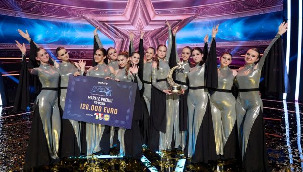 Imagine Stire Trupa Re-Born, primul interviu după ce a câștigat „Românii au talent” 2026. Ce vor face fetele cu banii de la PRO TV: „În primul rând” | 2review.ro