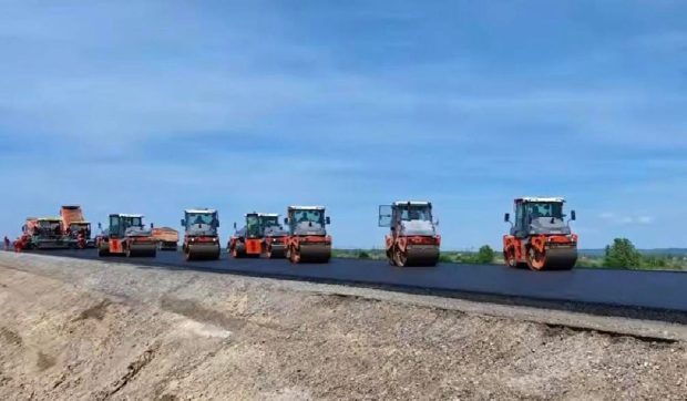 Grupul Umbrărescu mobilizează forțe masive pentru a recupera întârzierile pe Lotul 3 al Autostrăzii Moldovei