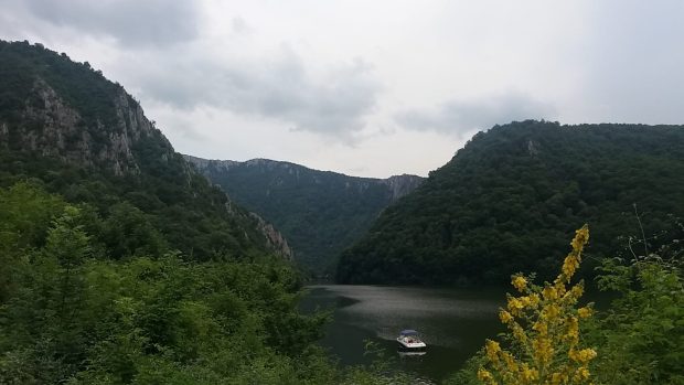 Tragedie în Mehedinți: Tânăr de 18 ani găsit mort în Dunăre după ce a dispărut de la pensiunea din Dubova