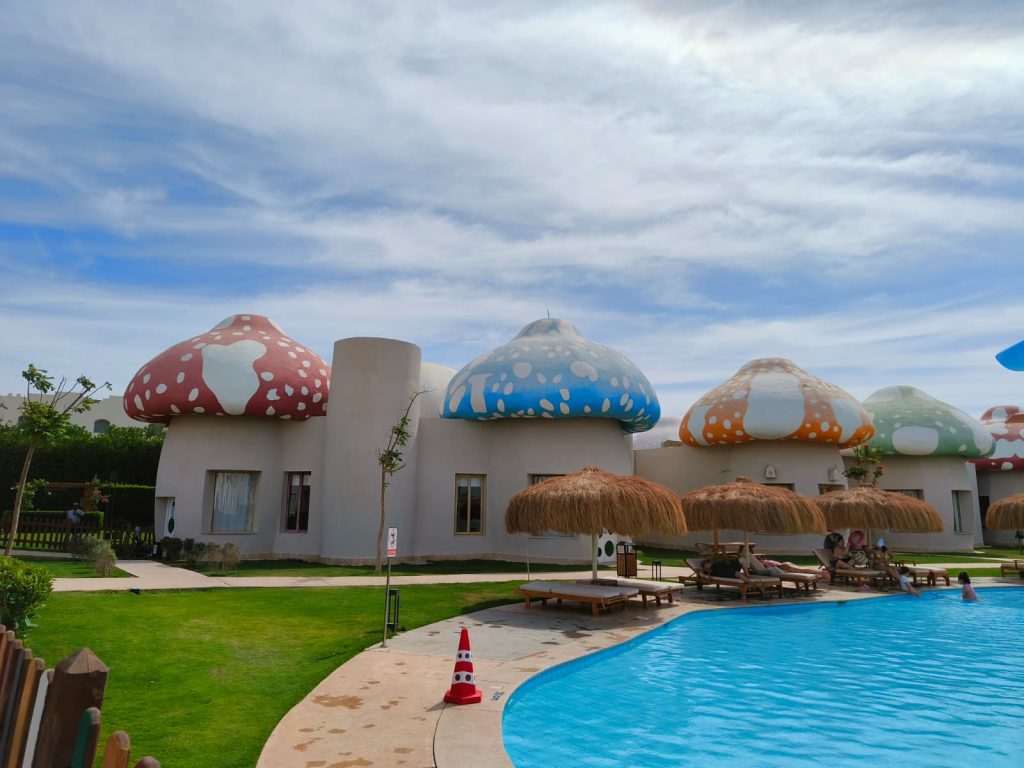 Descoperă Hurghada: Destinația Perfectă pentru Vacanțe de Familie și Romantism în 2023! 1 xanadu makady bay fancyland kidsclub2