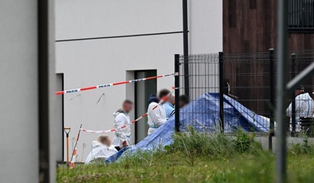 Descoperire macabră în Polonia: zeci de fetuși îngropați ilegal găsiți în curtea unui medic patolog