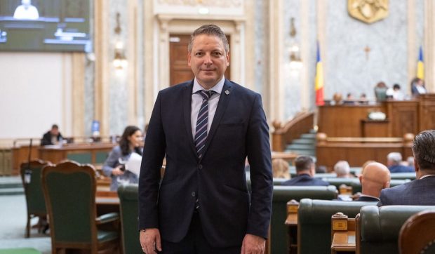 Senatorul Marius Humelnicu, judecat pentru conducere fără permis, negociază influența asupra legii salarizării magistraților