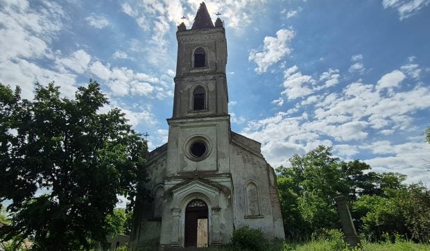 Biserica „Sfântul Gheorghe” din Malcoci – ultima mărturie a coloniștilor germani din Dobrogea, în așteptarea reabilitării cu fonduri europene