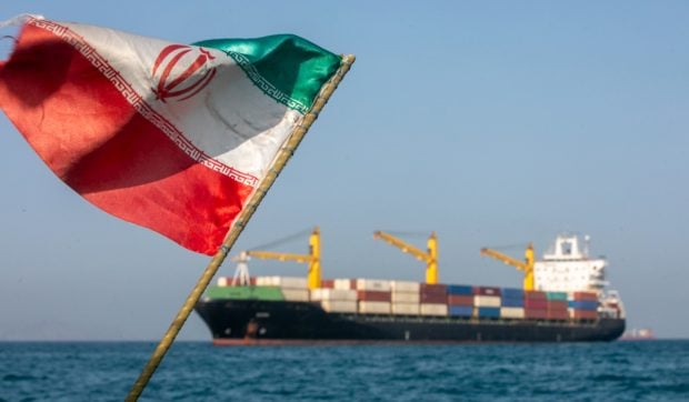 Statele Unite și Iranul opresc atacurile și se întâlnesc marți în Qatar pentru noi negocieri. Oficial american: „Navele pot circula liber”