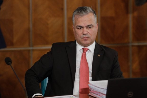 Adrian Veștea, hotărât să rămână candidatul pentru premier chiar și fără susținerea PNL