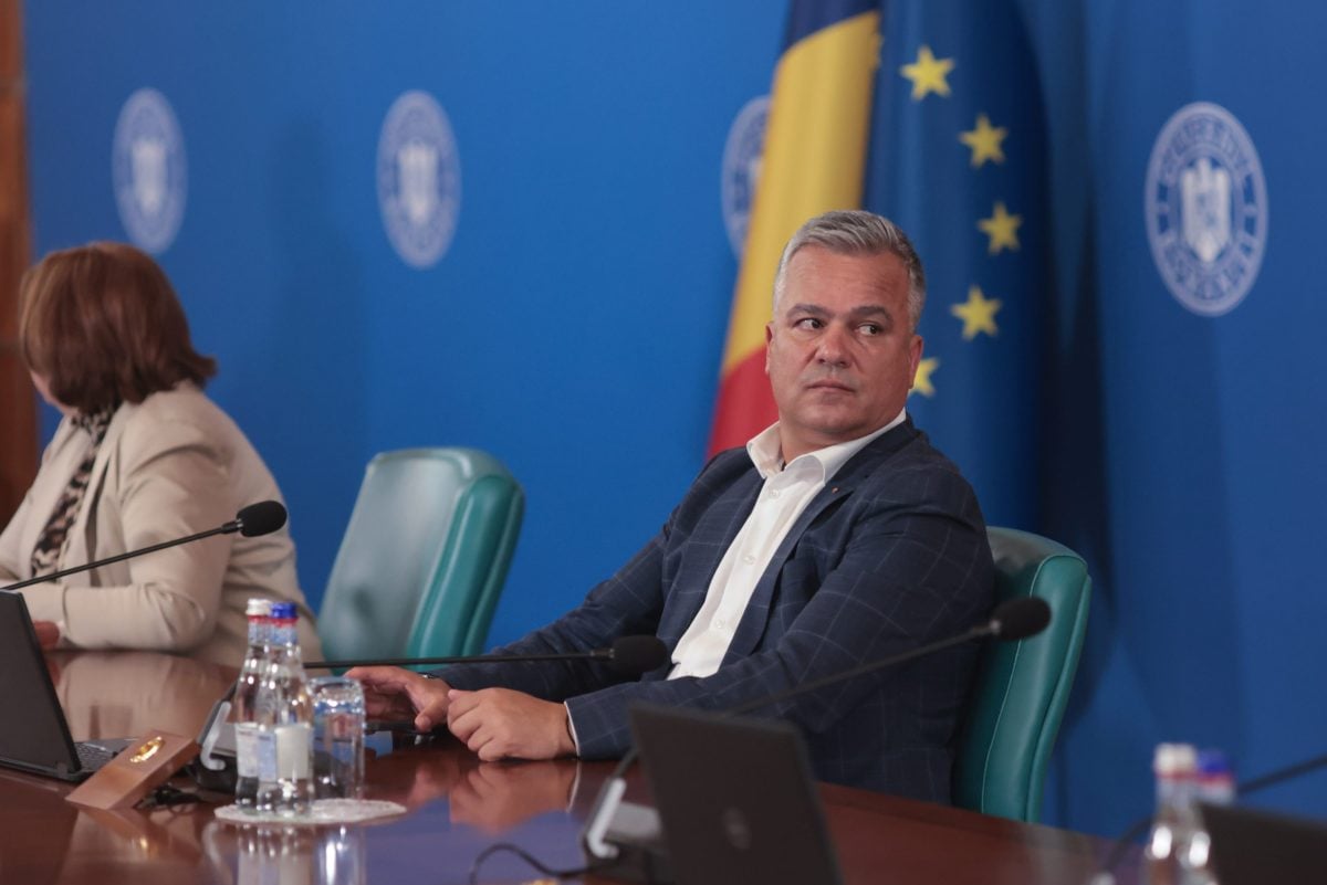 Poza pentru articolul Livetext: Discuții decisive la Vila Lac între Veștea și Grindeanu. Mai mulți parlamentari PSD nu vor vota guvernul / Cum explică Bolojan graba de a convoca Congresul Extraordinar