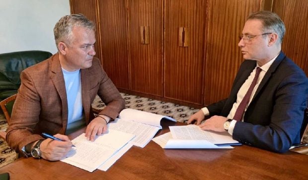 Adrian Veștea anunță colaborarea cu Luca Niculescu, viitor ministru de externe în guvernul său
