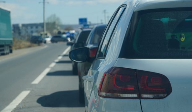 Cozi lungi între Brașov și Ploiești în ziua revenirii din minivacanța de 1 iunie. Sfaturi utile de la poliție pentru șoferi