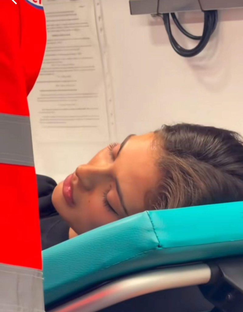 Andreea Bostanică și sora Iulianei Beregoi s-au luat la bătaie într-un restaurant. A intervenit poliția și au avut nevoie de îngrijiri medicale