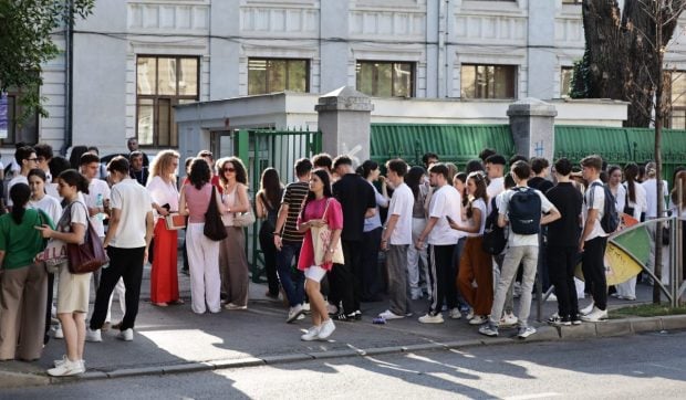 Examenul de BAC la Română 2026: aer condiționat cu porția și poeți ”grei” la subiectul al treilea