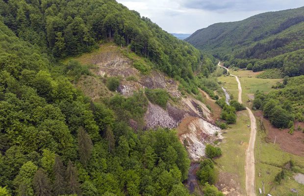 România, pe drumul renașterii industriilor strategice: reluarea exploatării magneziului de la Budureasa, investiție de un miliard de dolari