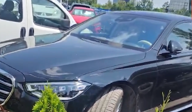 Mercedes-Benz S580e, simbolul luxului la congresul PNL de la Romexpo