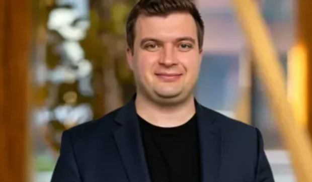 Chris Țurlică vinde MaintainX pentru 3,6 miliarde de dolari în cea mai importantă tranzacție din Silicon Valley