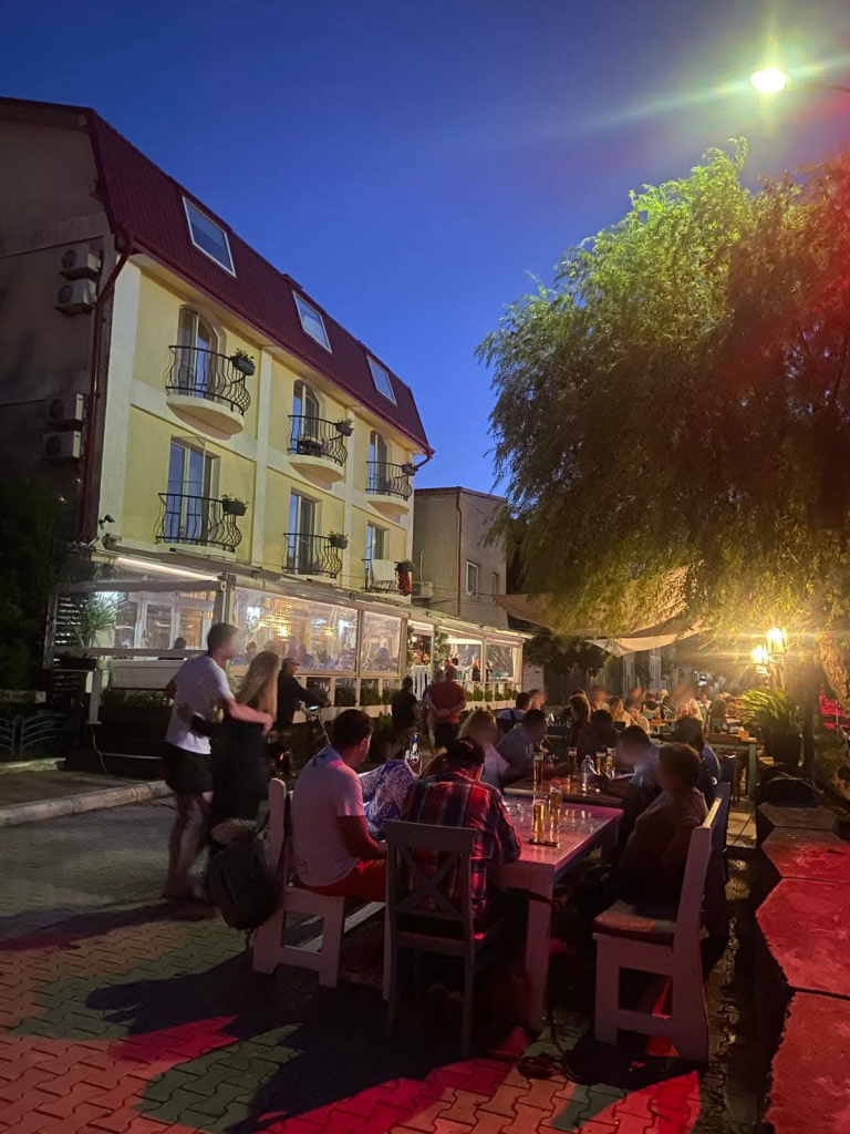 Afaceri pe terenul statului cu mai puțin de 300 de lei lunar. Firma șefului RAZL Sulina a primit concesiunea unei suprafețe pe buza falezei Dunării