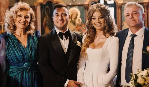 Motivul pentru care Codruța Filip nu și-a donat rochia de mireasă. Tatăl ei a ajutat-o să o distrugă: „A fost oricum dureros”