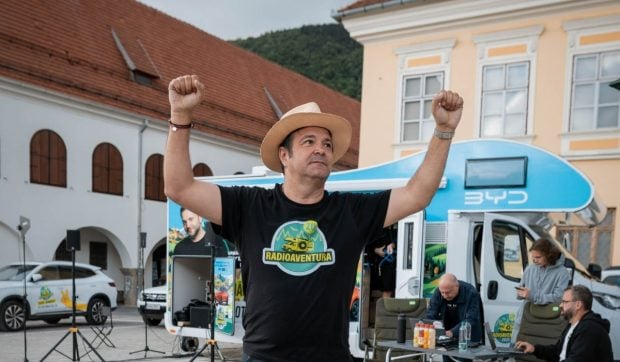 Starea mamei lui Daniel Buzdugan după leșinul provocat de caniculă: internată cu AVC ischemic la Iași
