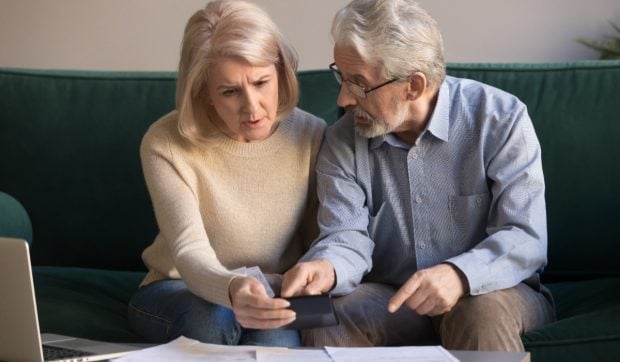 Cuplu de pensionari belgieni, copleșiți de o factură uriașă la apă din cauza unei scurgeri ascunse sub casă