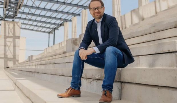 Dominic Fritz îi răspunde lui Alfred Simonis după criticile 