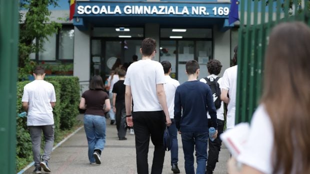 Subiectele de la Limba Română, Evaluarea Națională 2026, Apărute Pe Grupurile de Părinți Înainte de Finalizarea Examenului