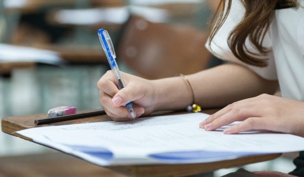 Regulile esențiale pentru corectarea greșelilor la Evaluarea Națională 2026 la Limba Română și Matematică