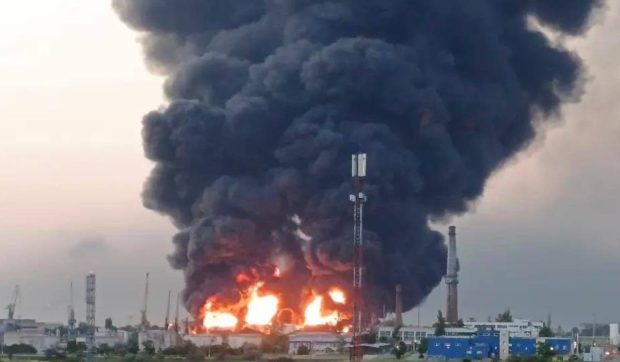 Multiple explozii în Crimeea au lăsat jumătate din peninsulă fără curent și au blocat Podul Kerci timp de peste cinci ore