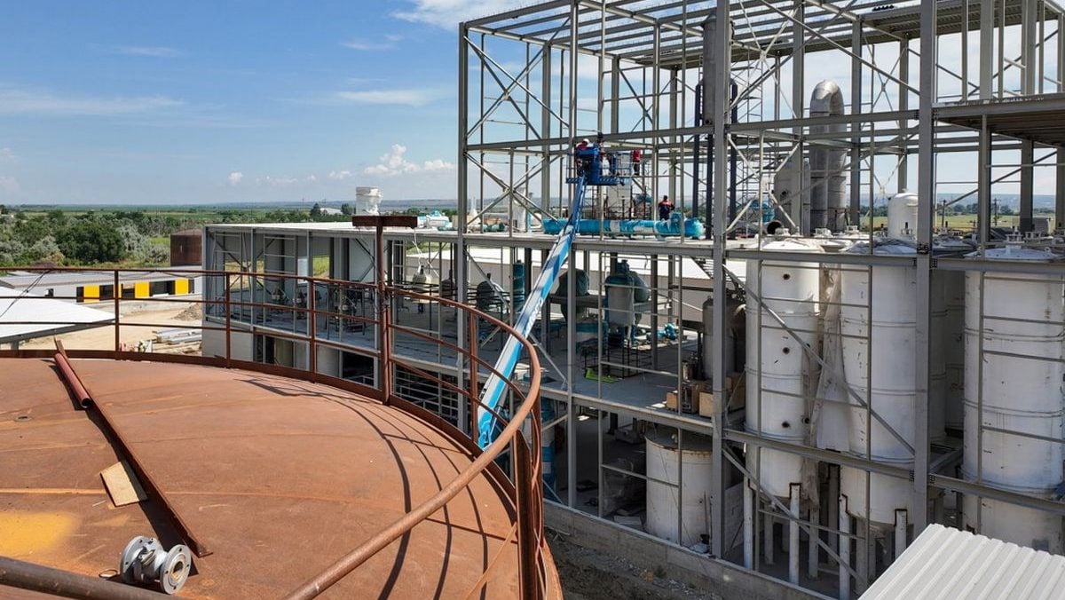 Poza pentru articolul Investiție de 36 de milioane de euro, la Galați. Se construiește o fabrică de ulei și vor apărea sute de locuri de muncă